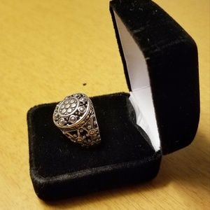 Vintage Jewelry - Vintage Sterling Silver Ring Vintage Jewelry - Vintage Sterling Silver Ring